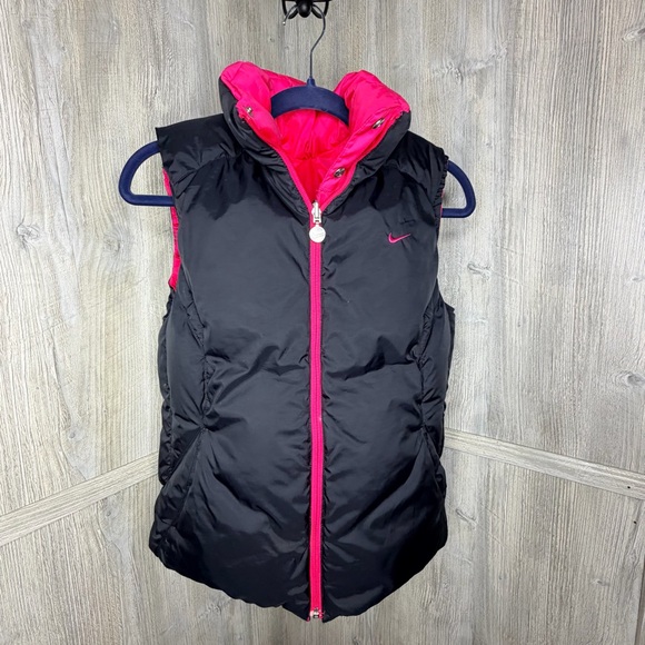Nike Reversible Puffer Vest Size Medium - Picture 3 of 8